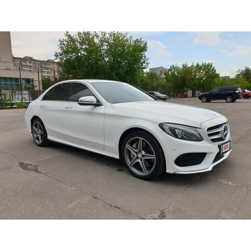 Mercedes-Benz C180 AMG (W205) 2016 года в аренду в Минске