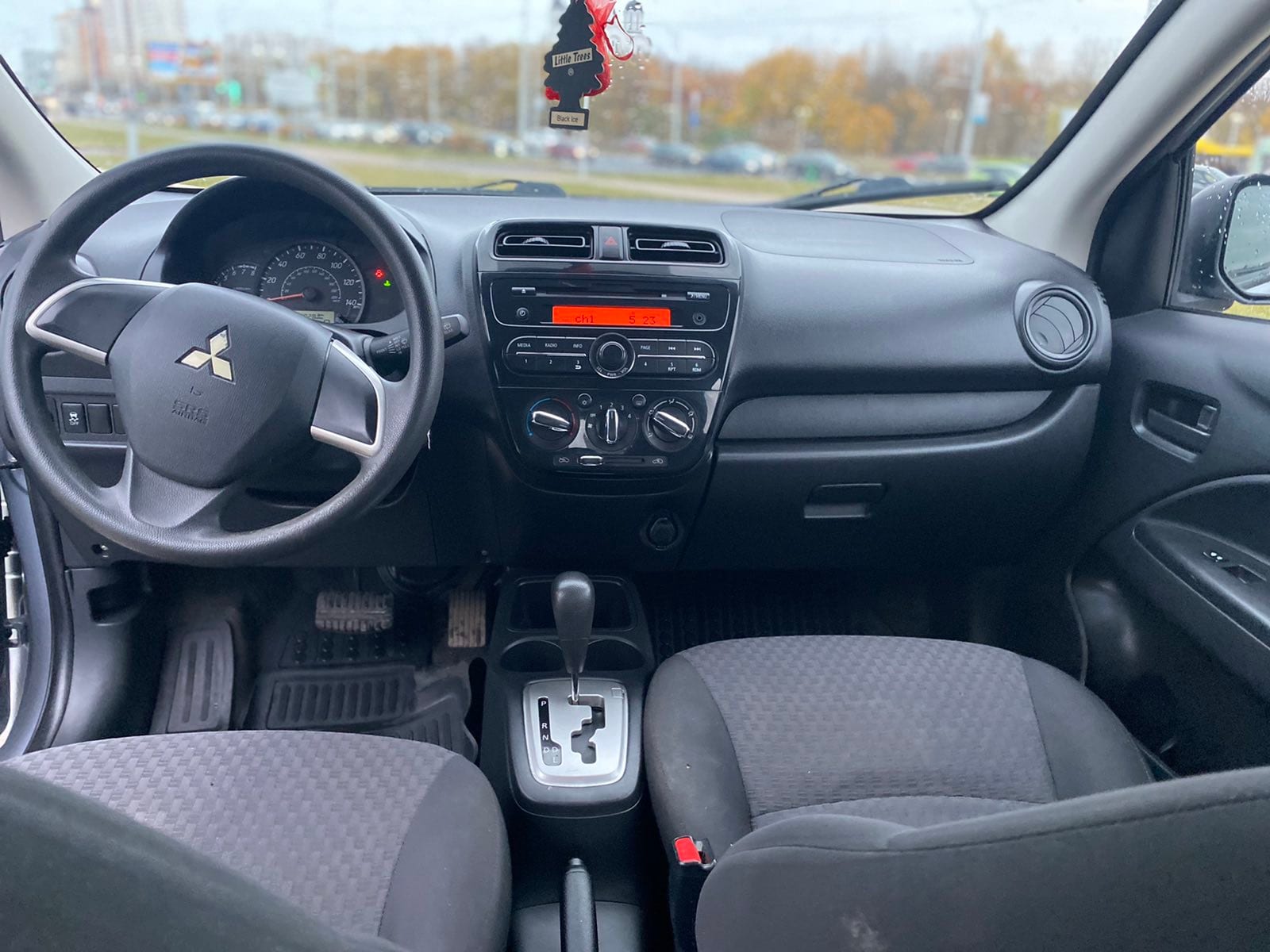 Mitsubishi Mirage 2018 — фото 2