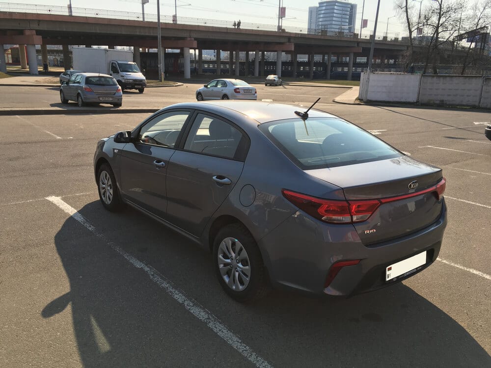 Kia Rio 2018 — фото 2