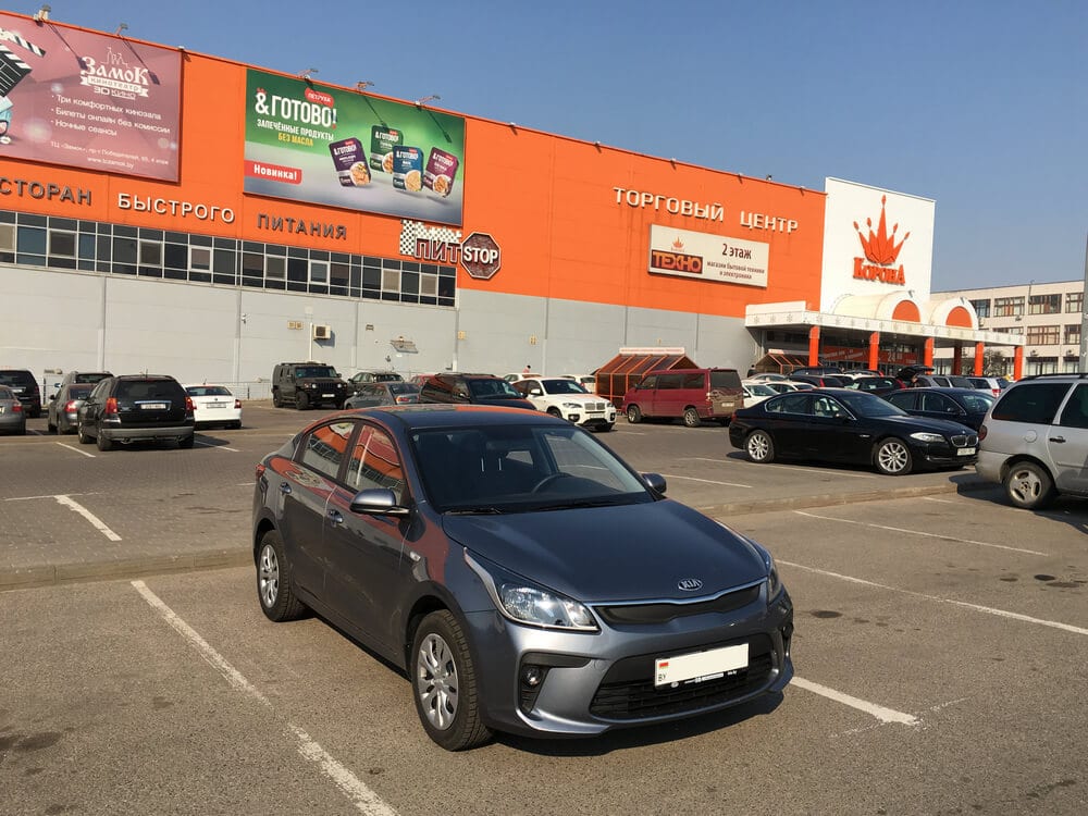 Kia Rio (серый графит) 2018 года в аренду в Минске