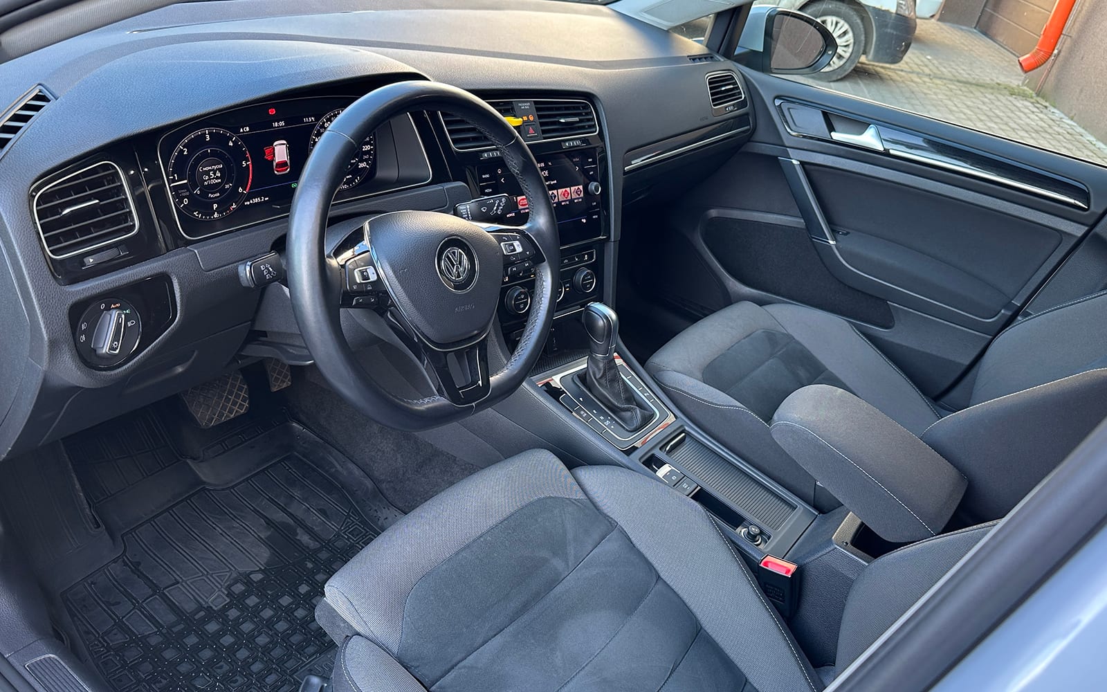 Volkswagen Golf Variant 2018 — фото 3