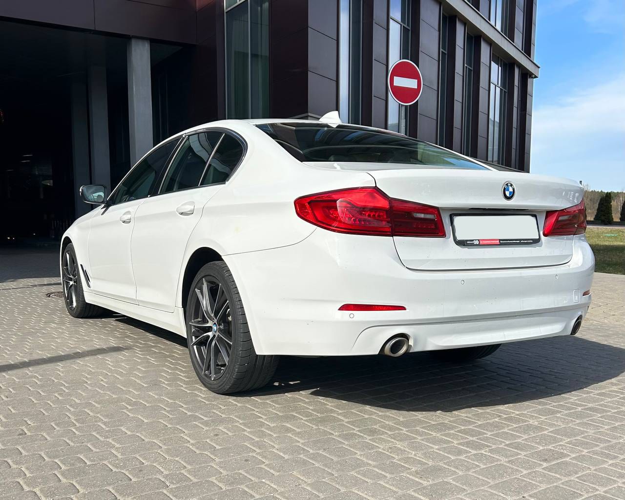 BMW 5 G30 — фото 3