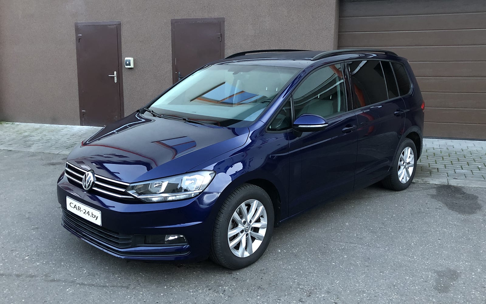 Volkswagen Touran 2018 — аренда от 85 Br/сутки