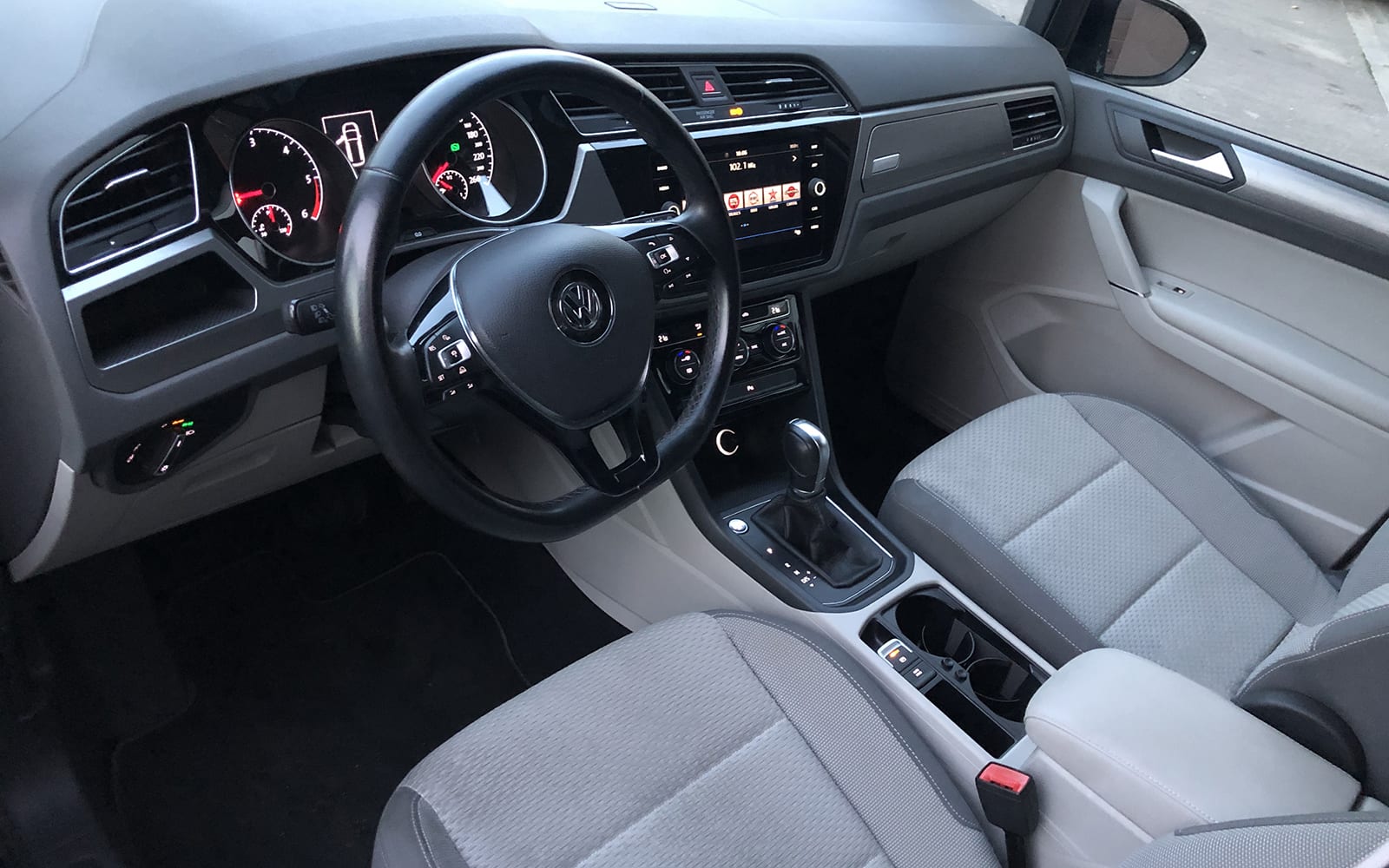 Volkswagen Touran 2018 — фото 3