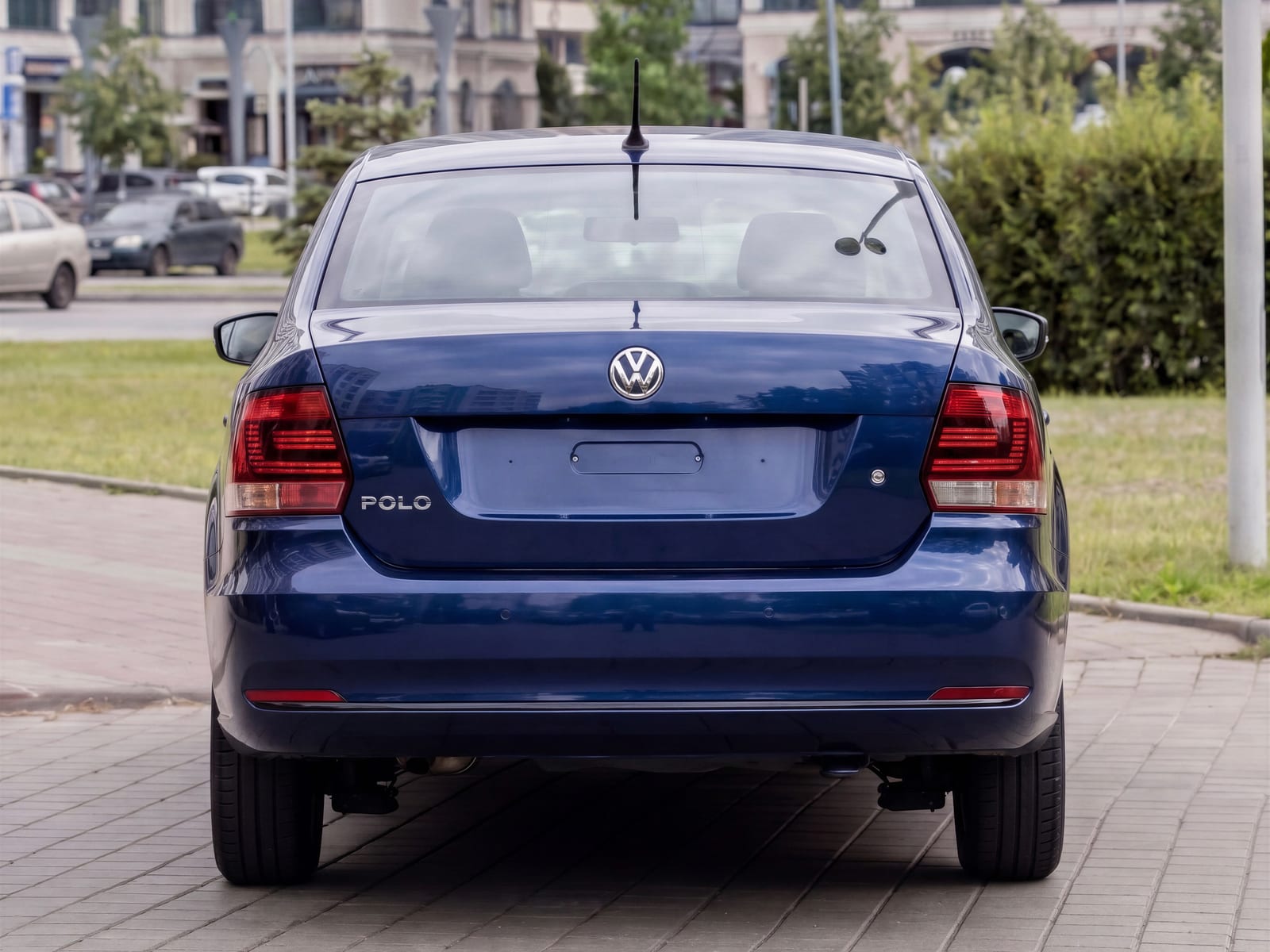 Volkswagen Polo Blue 2018 года в аренду в Минске
