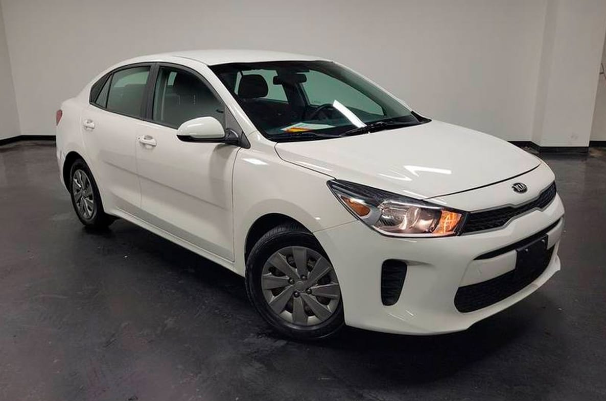 Kia Rio в аренду в Витебске