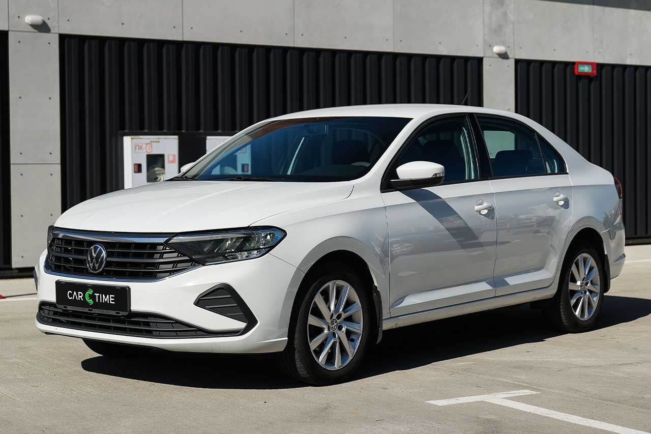 Volkswagen Polo Sedan A/T — аренда от 131 Br/сутки