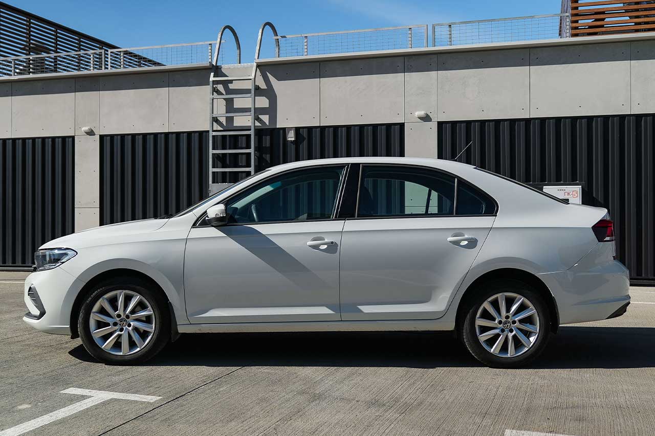 Volkswagen Polo Sedan A/T — фото 3