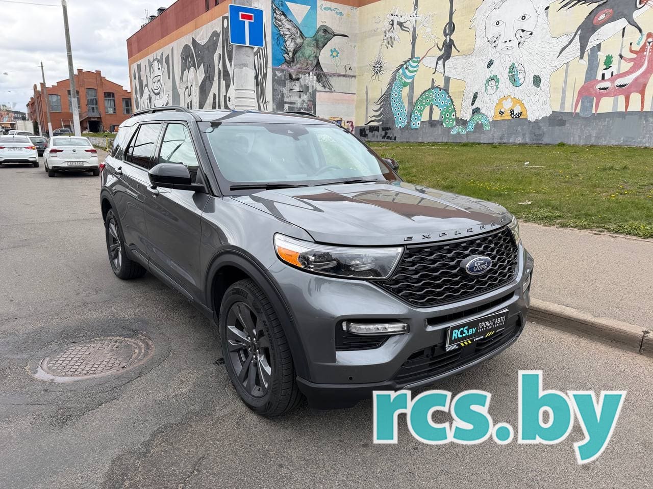 Ford Explorer 6 мест 2023 года в аренду в Минске