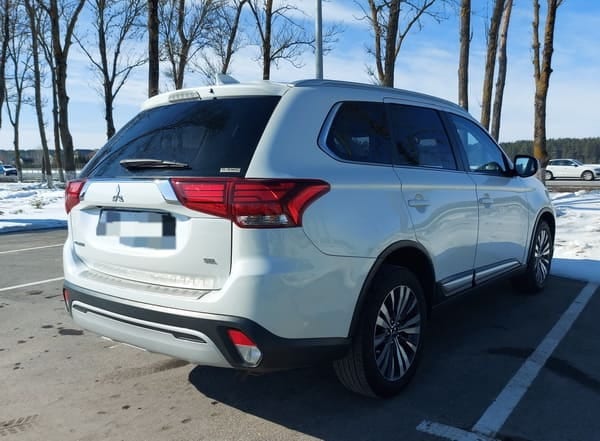Mitsubishi Outlander в аренду в Минске