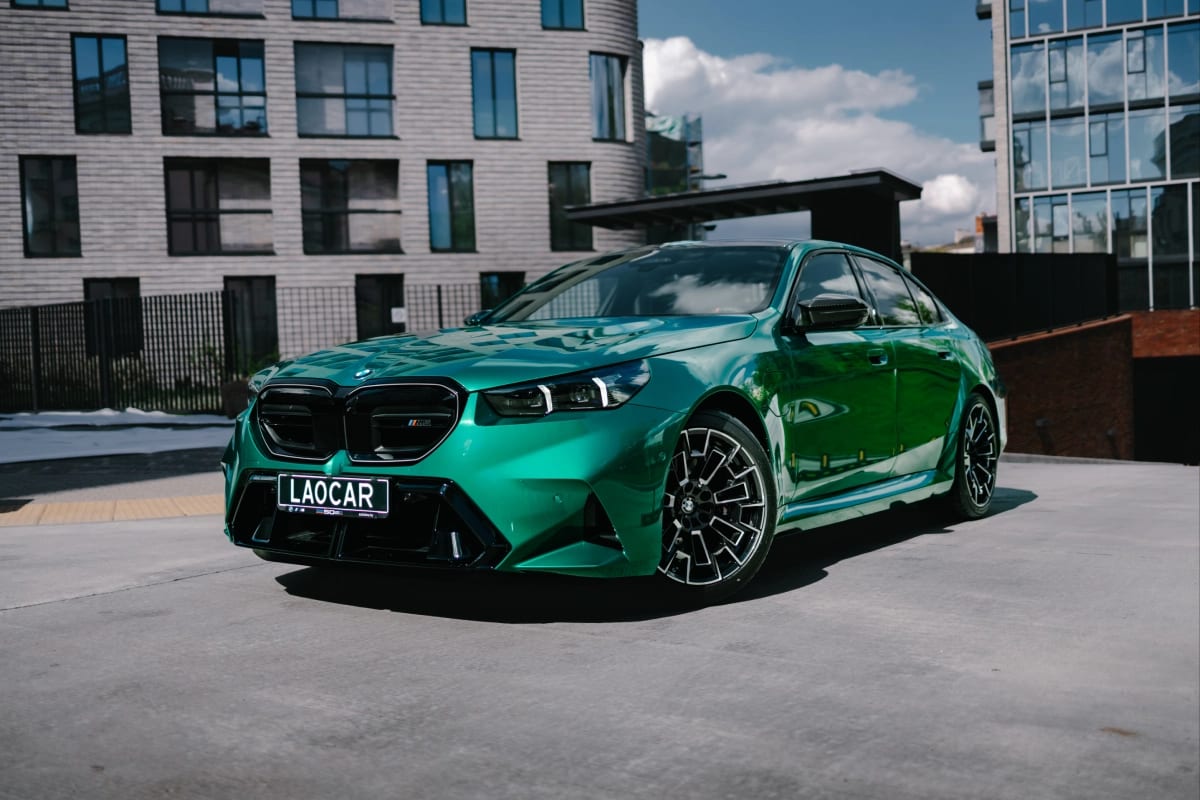 BMW M5 G90 в аренду в Минске