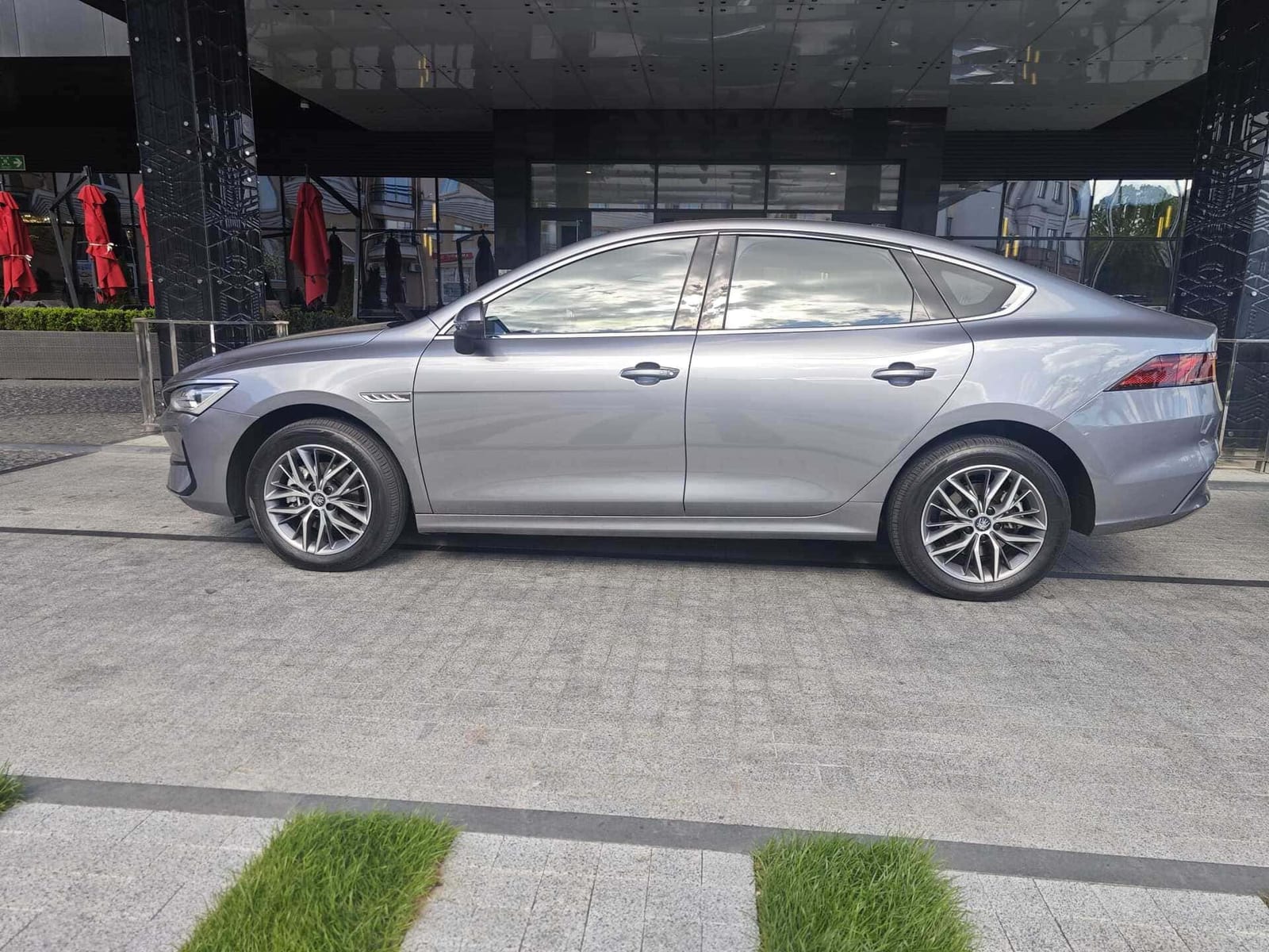 BYD Qin 2024 года в аренду в Минске