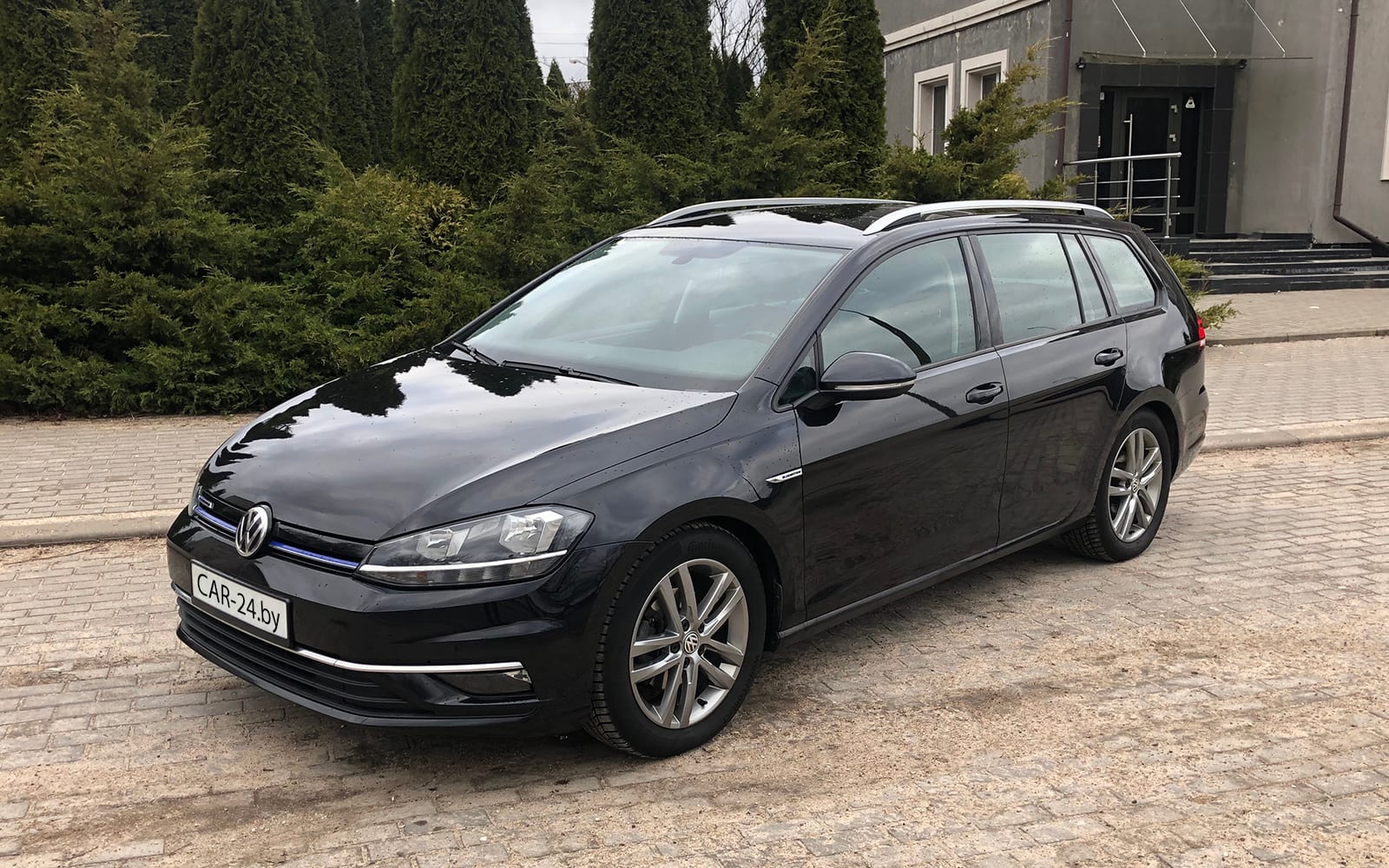 Volkswagen Golf Variant 2019 года в аренду в Гродно