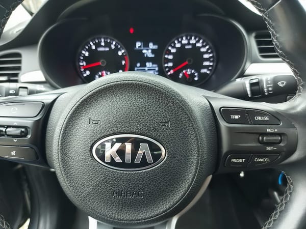 Kia Rio IV AT металлик в аренду в Минске
