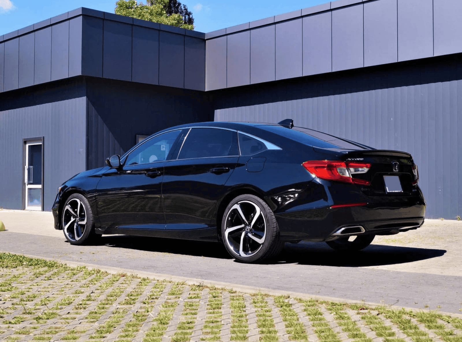Honda Accord 2020 — аренда от 190 Br/сутки