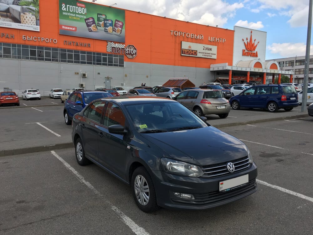 Volkswagen Polo (серый) 2017 года в аренду в Минске