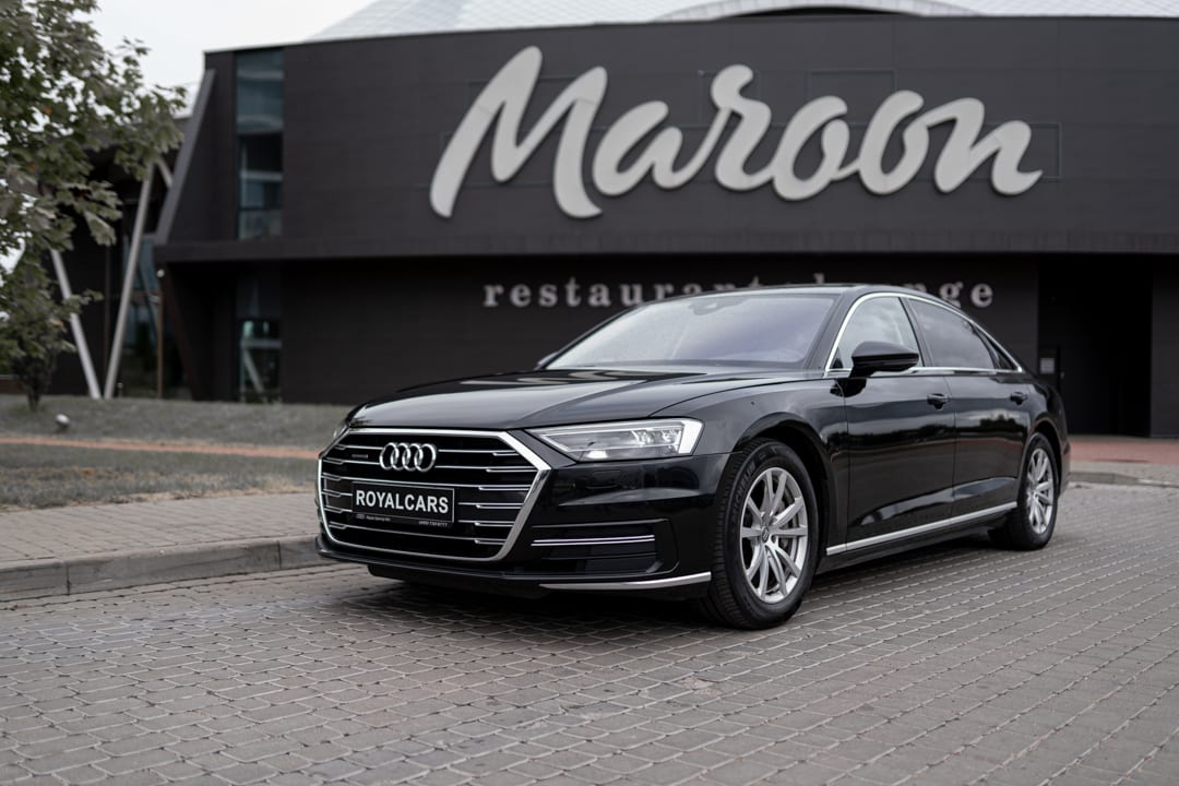 Audi A8 55TFSI 2020 — аренда от 615 Br/сутки