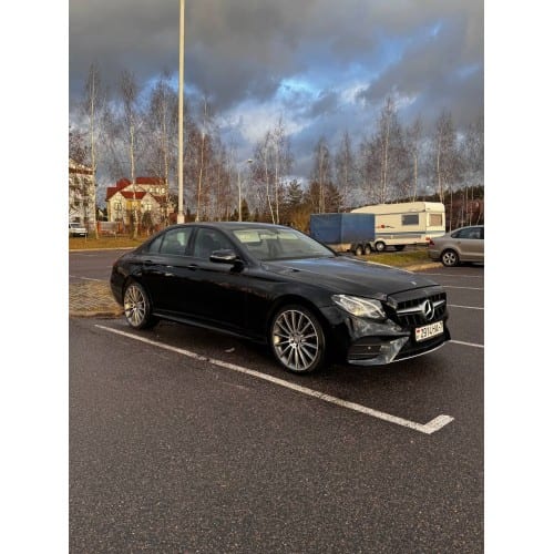 Mercedes-Benz E200 AMG (W213) 2020 года в аренду в Минске
