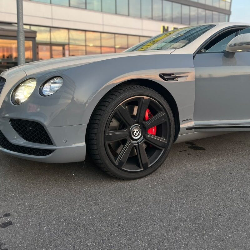 Bentley Continental GT 2017 года в аренду в Минске