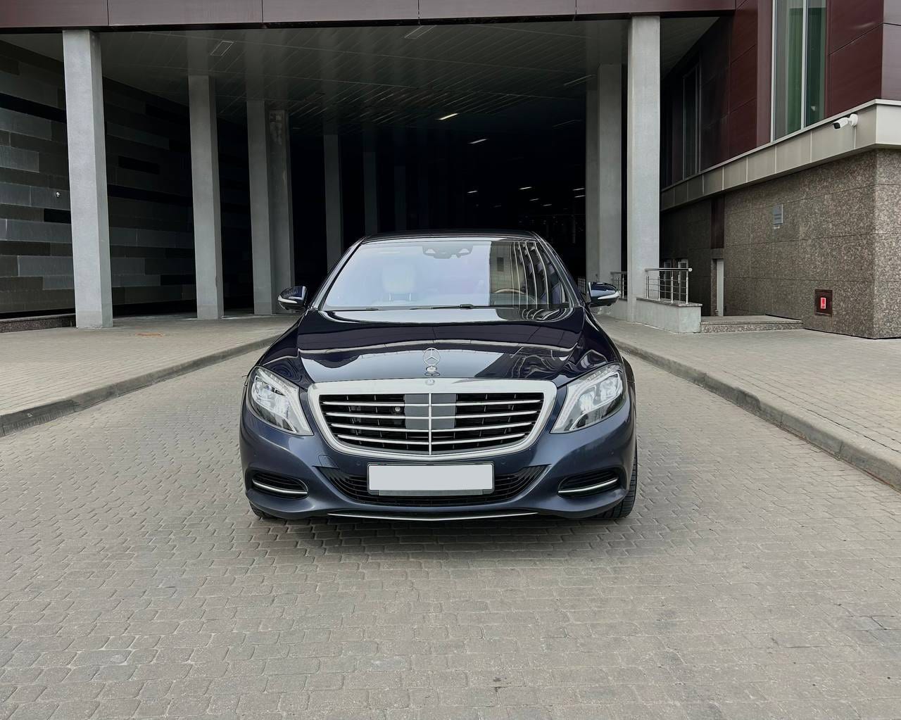 Mercedes-Benz S-Class W222 — аренда от 570 Br/сутки