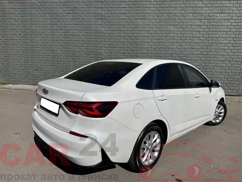 Chevrolet Monza в аренду в Минске