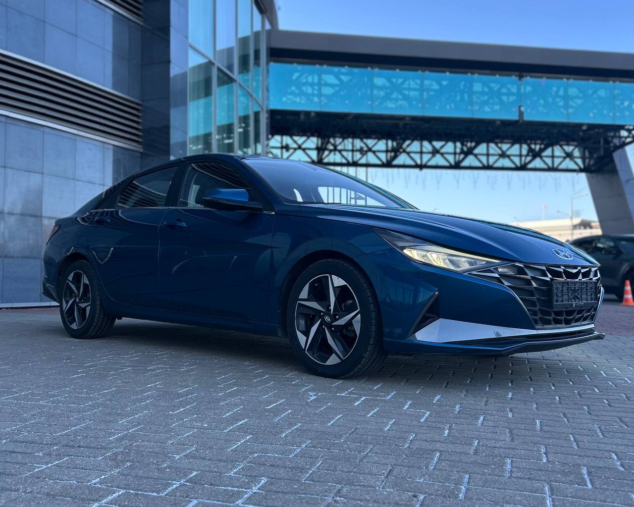 Hyundai Elantra — аренда от 190 Br/сутки