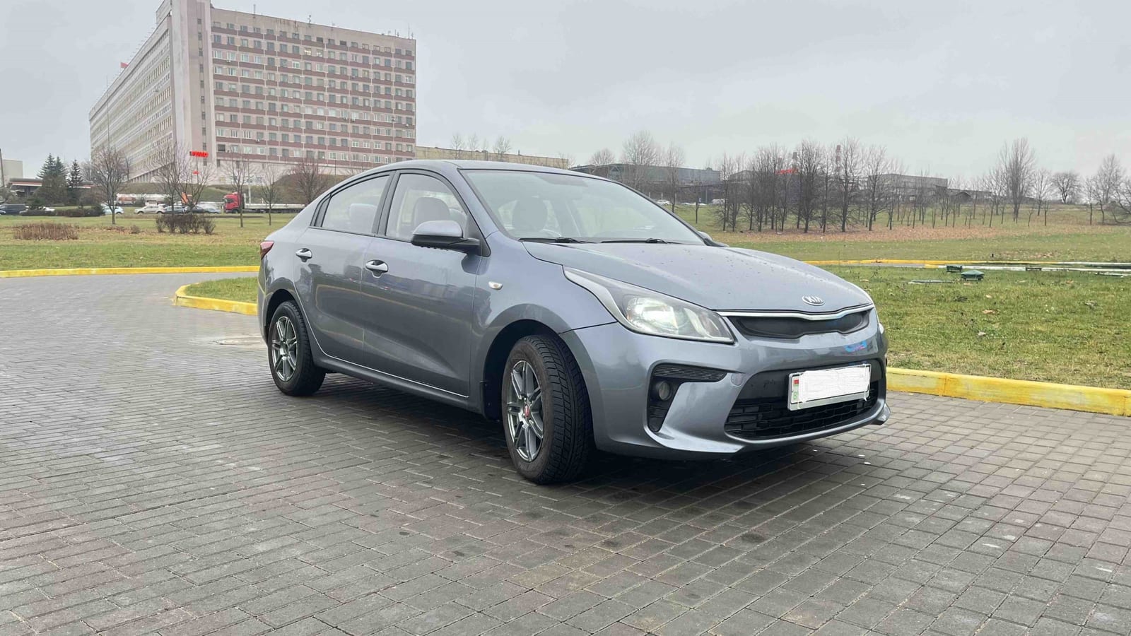 Kia Rio МКПП 2017 — аренда от 110 Br/сутки
