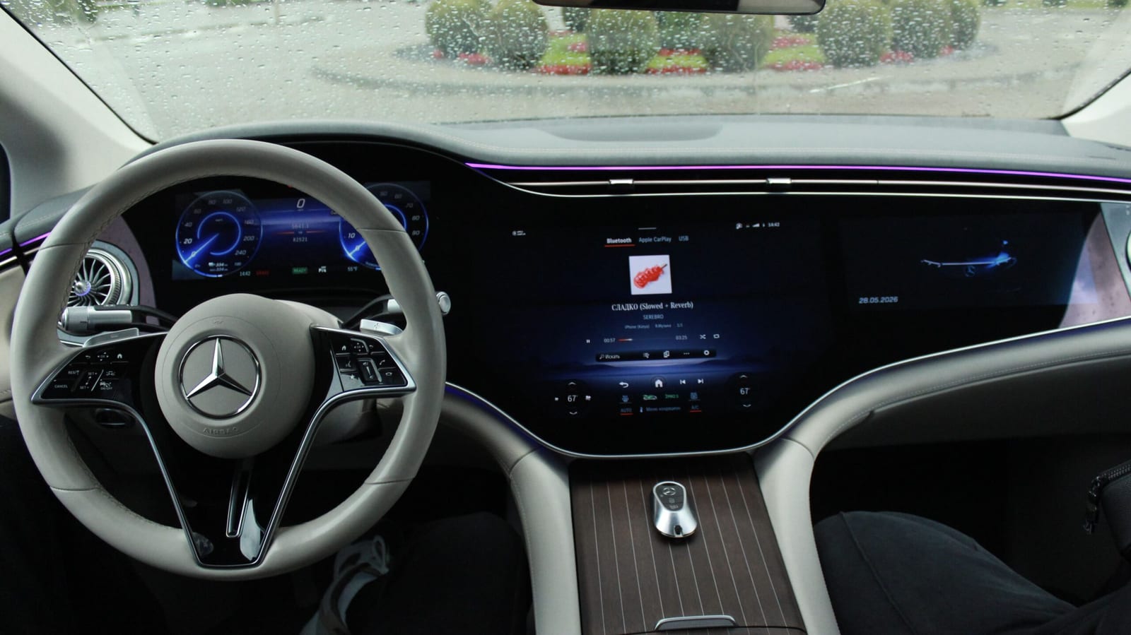 Mercedes-Benz EQS 580 4MATIC 2021 — аренда от 600 Br/сутки