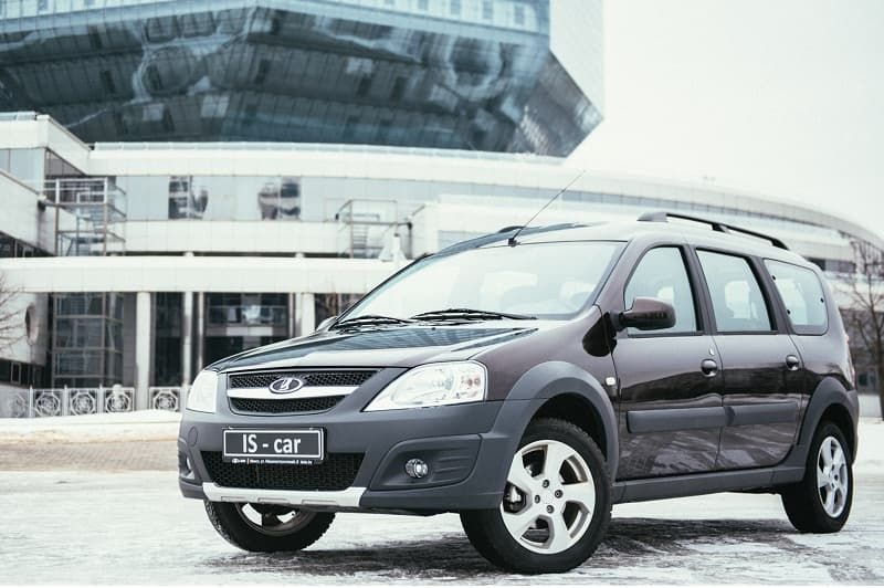 Lada Largus Cross 2019 — аренда от 125 Br/сутки