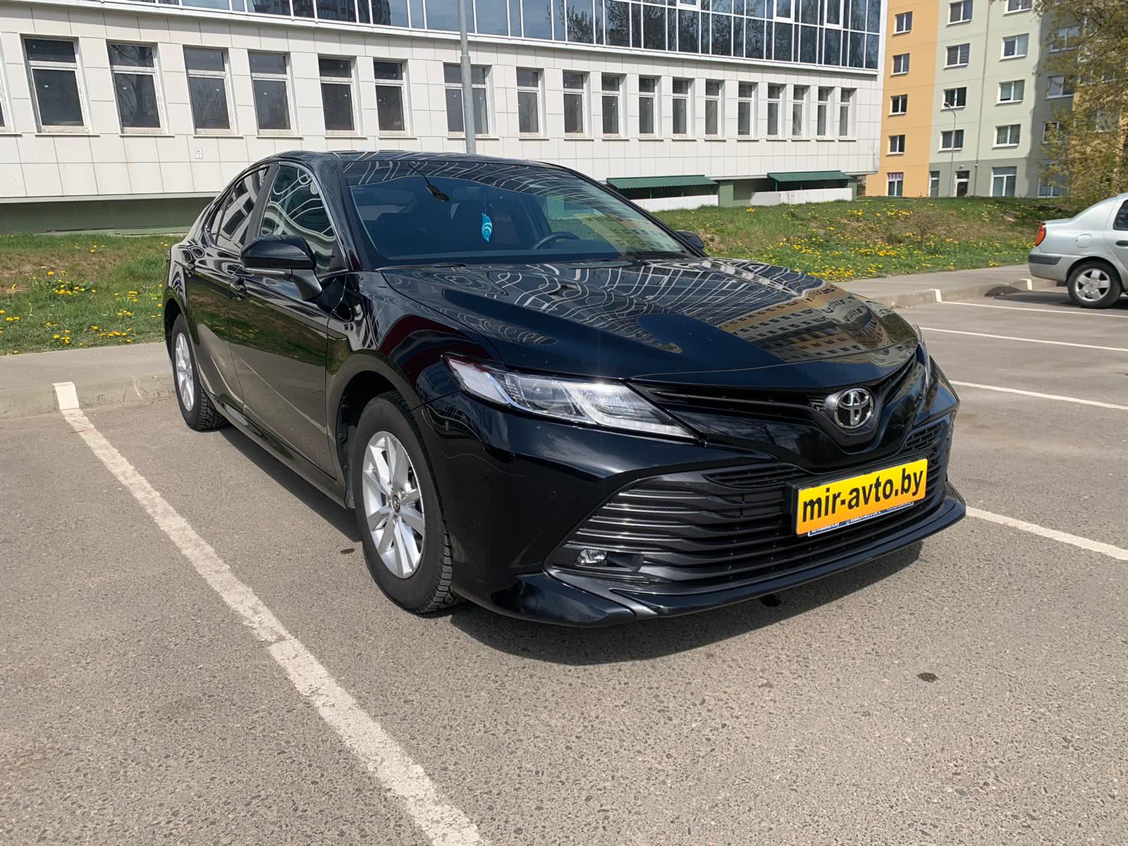 Toyota Camry в аренду в Минске