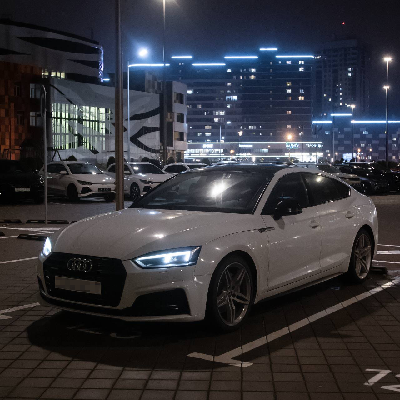 Audi A5 2.0 TFSI 2020 — аренда от 352 Br/сутки
