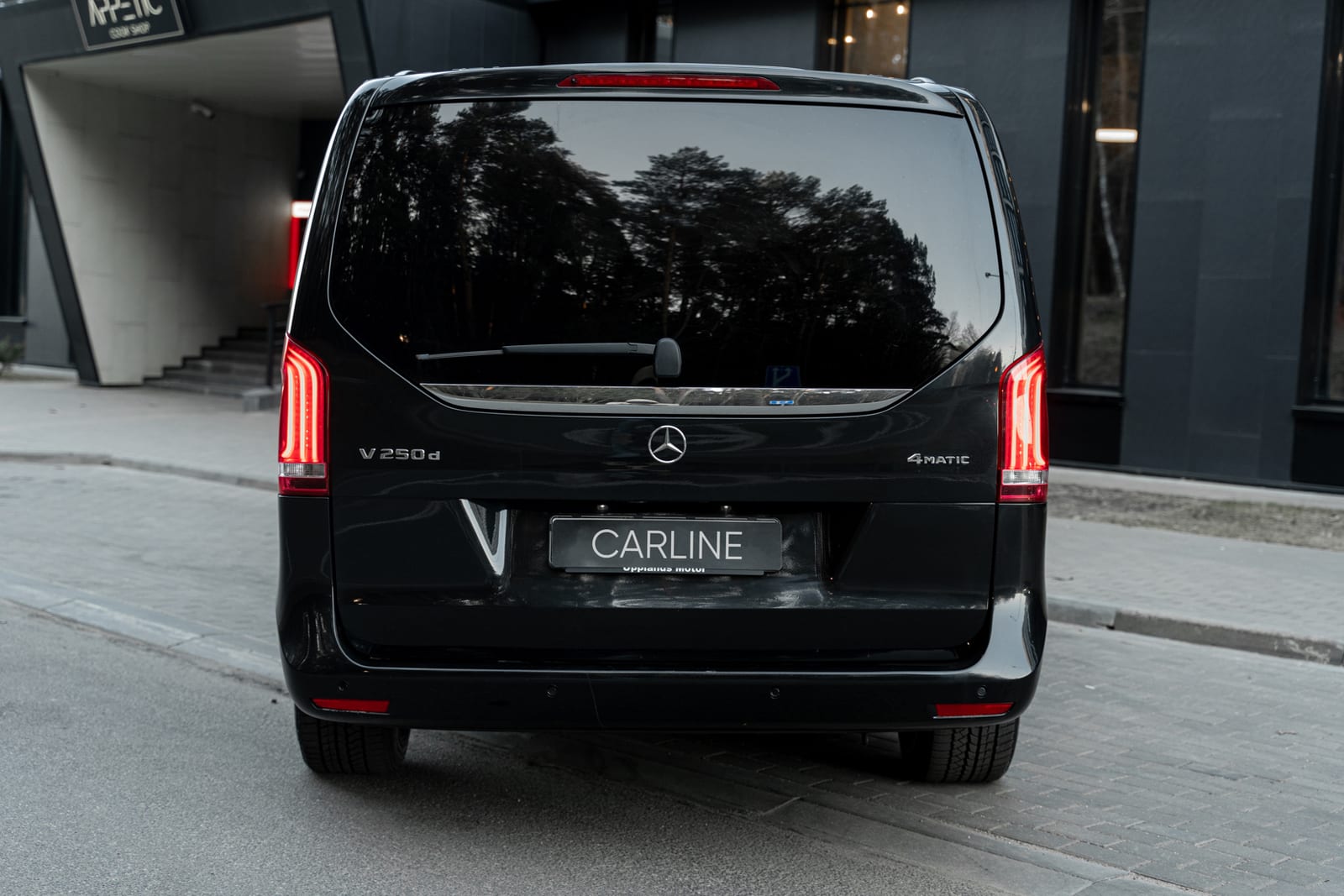 Mercedes-Benz V-Class ExtraLong 4Matic 2019 — фото 4