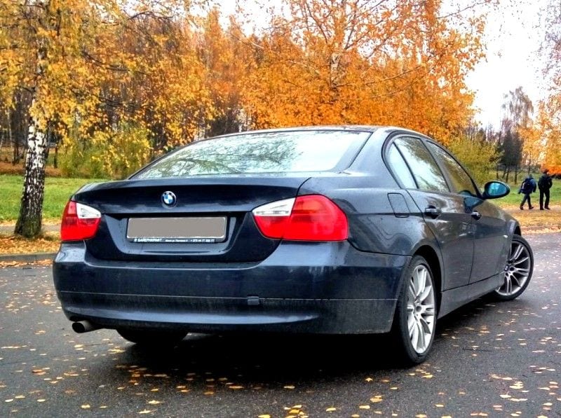 BMW 320 (E90) 2007 — фото 3