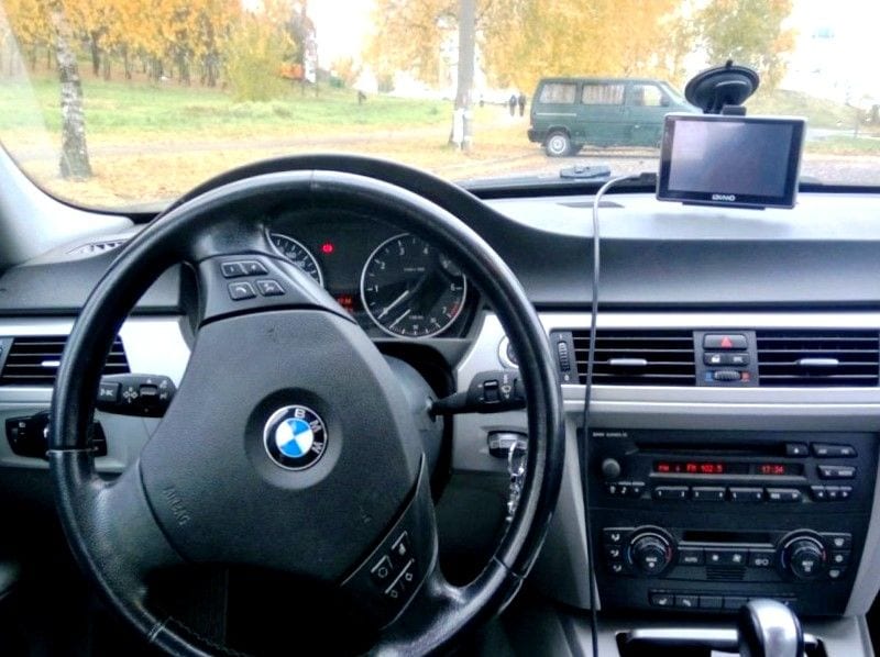 BMW 320 (E90) 2007 — фото 4