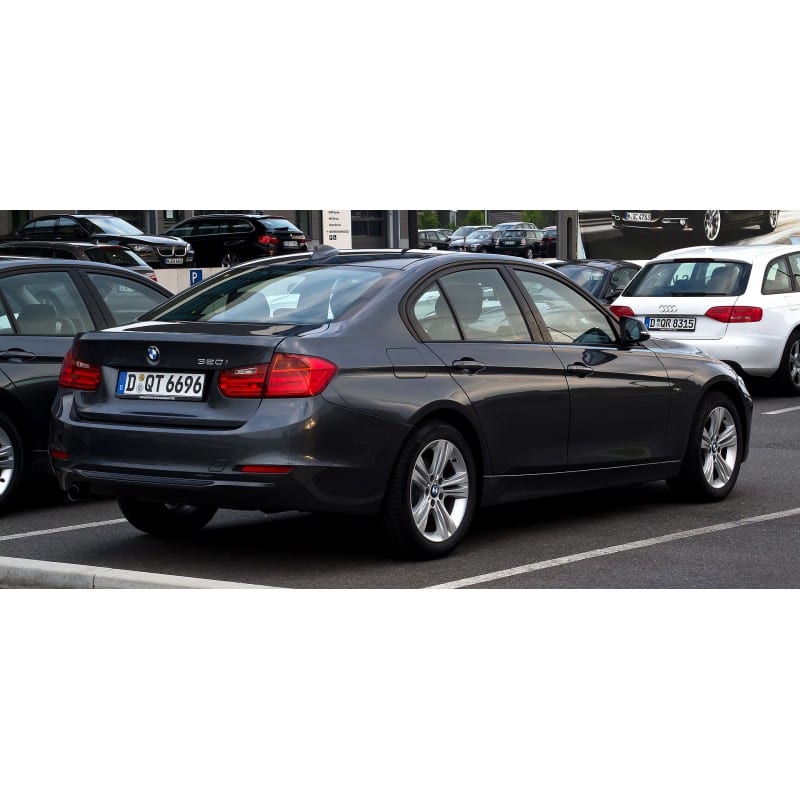 BMW 320i (F30) 2017 года в аренду в Минске