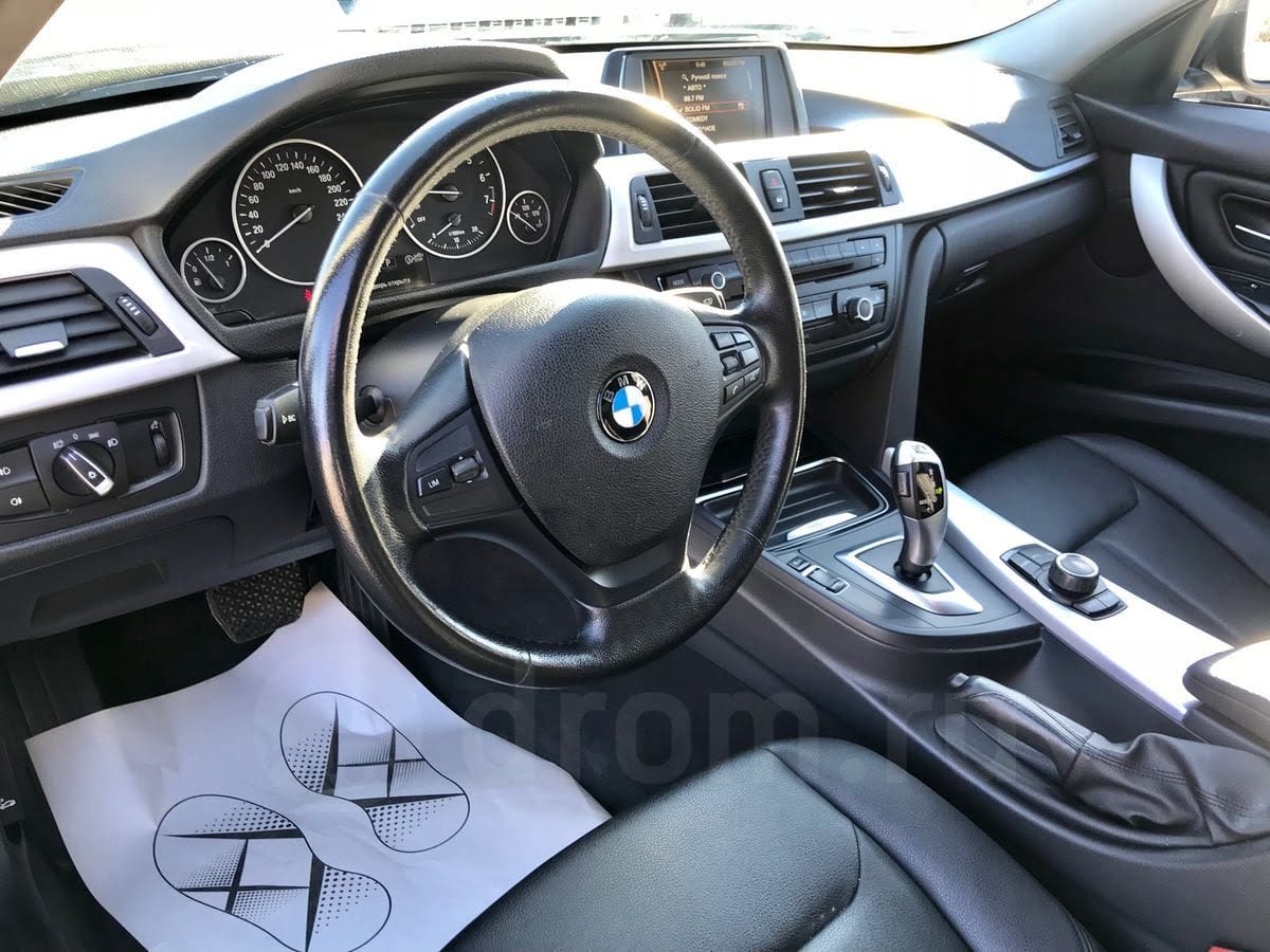 BMW 320i (F30) 2017 — фото 3