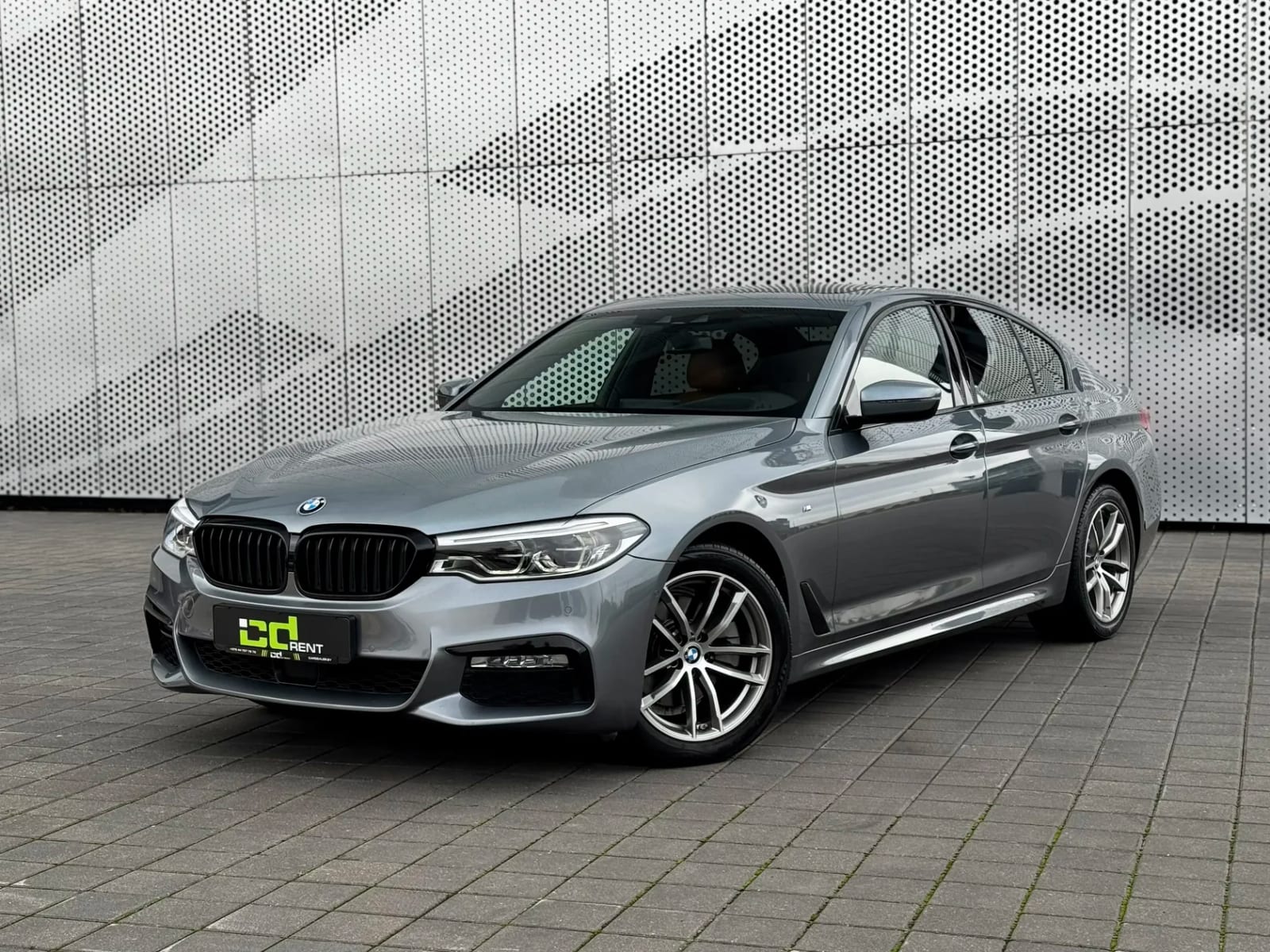 BMW 520 G30 2018 — фото 2