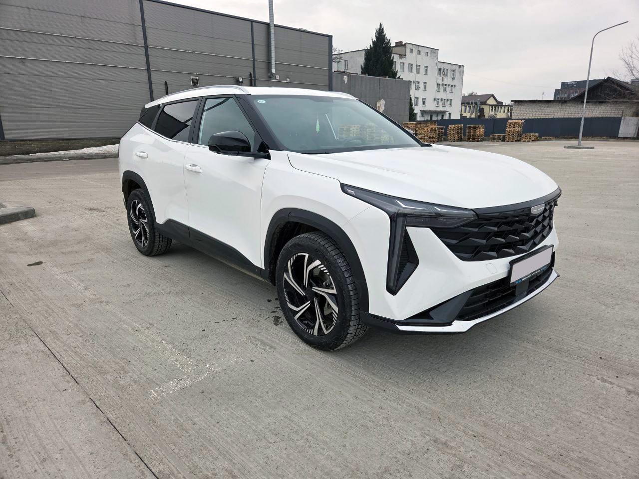Geely Atlas в аренду в Гомеле