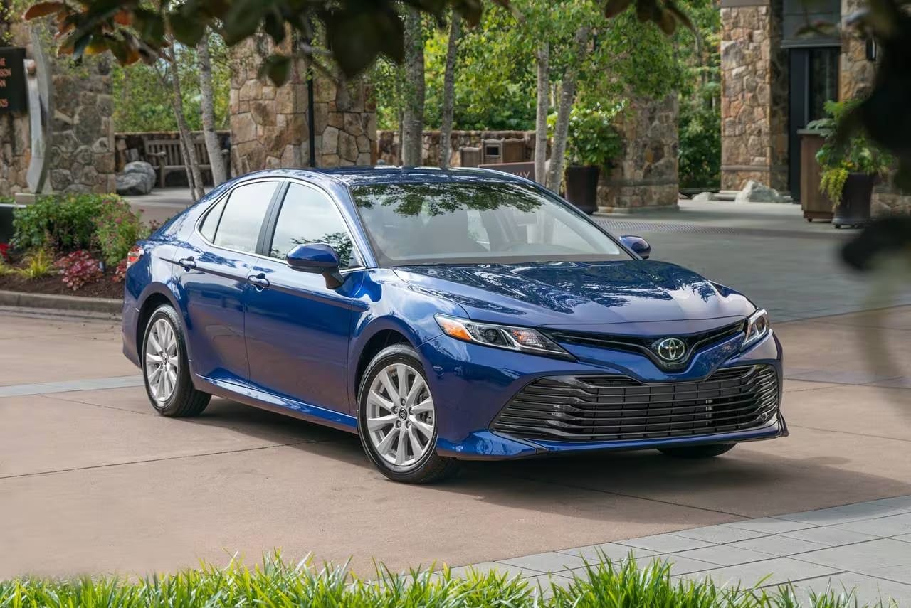 Toyota Camry 2021 года в аренду в Минске