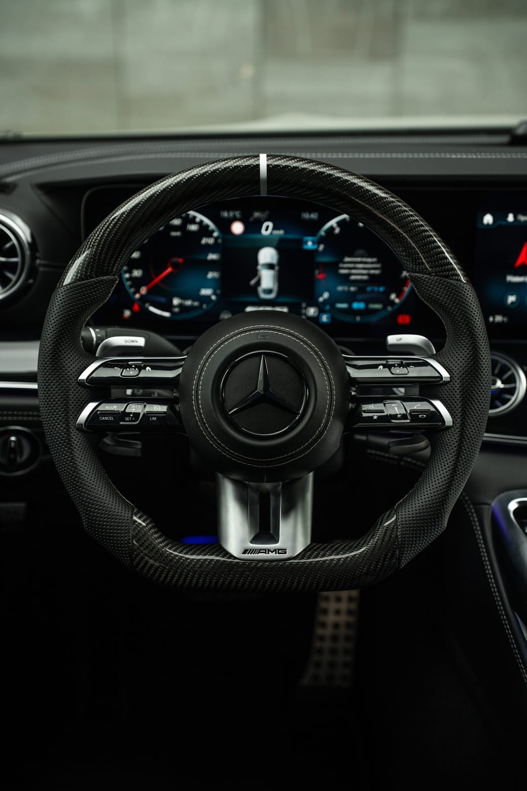 Mercedes-AMG GT 43 — фото 4