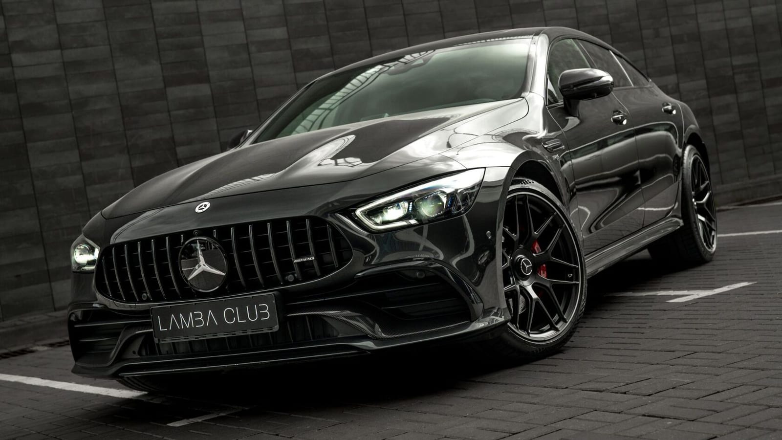 Mercedes-AMG GT 43 в аренду в Минске