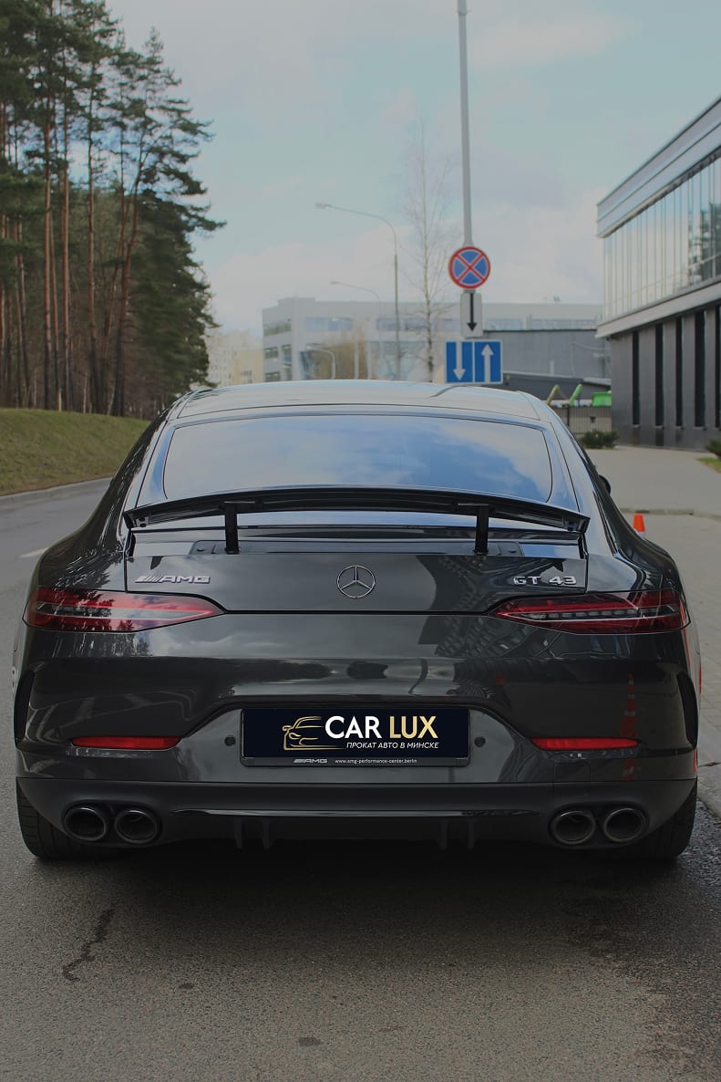Mercedes-Benz AMG GT 43 4MATIC+ в аренду в Минске
