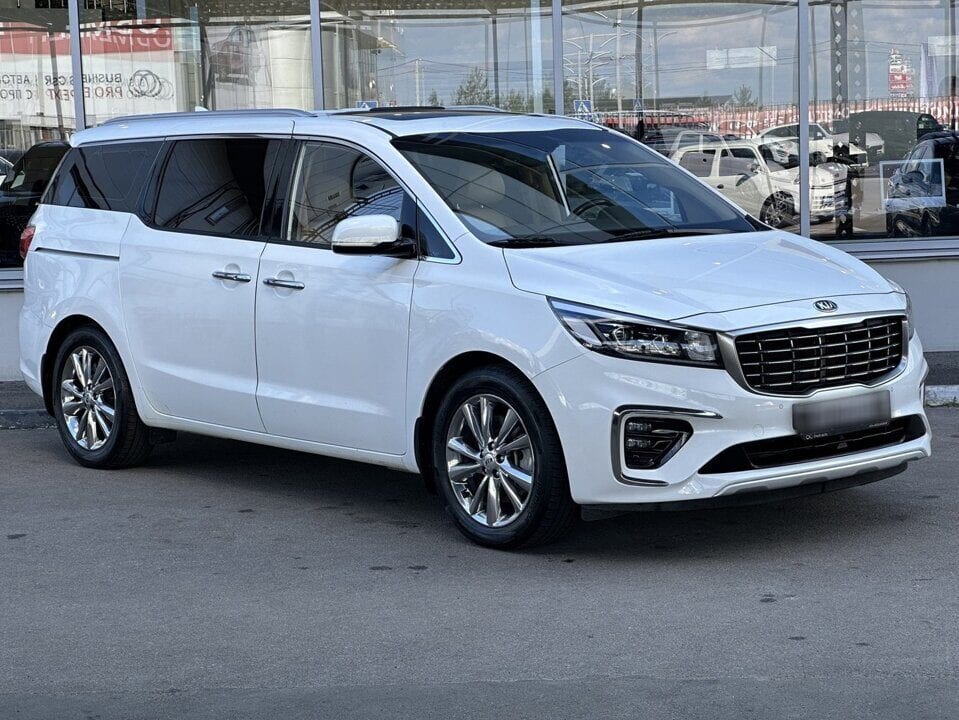 Kia Carnival III