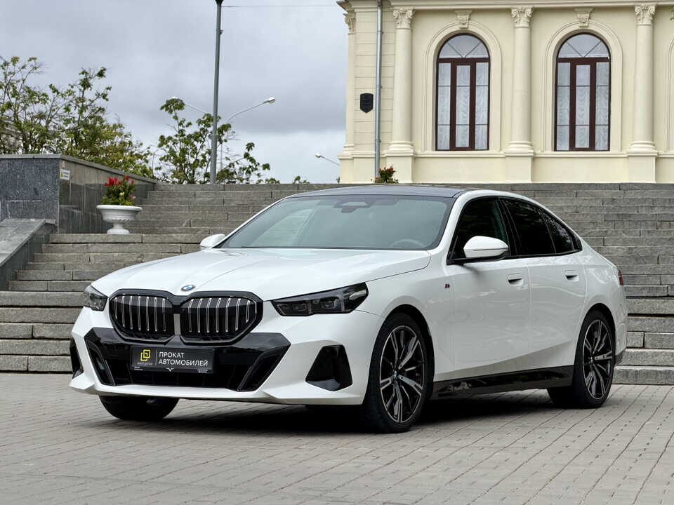 BMW 5 Series G60