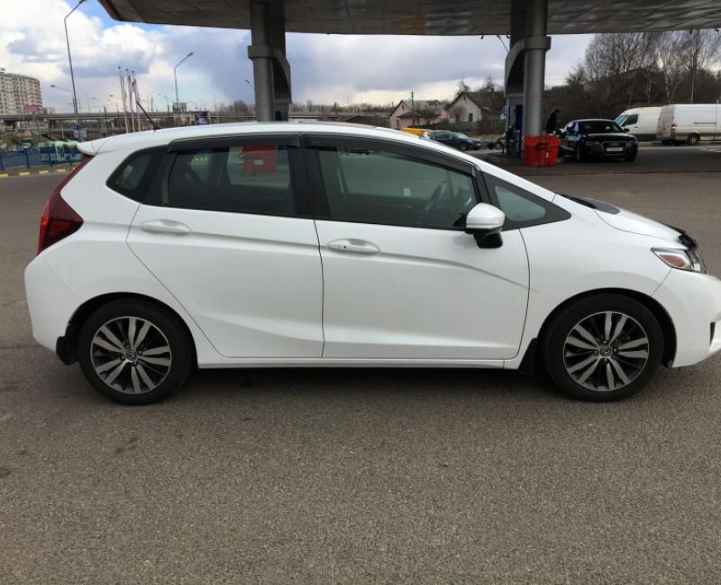 Honda Fit (белая жемчужина) 2015 — фото 3