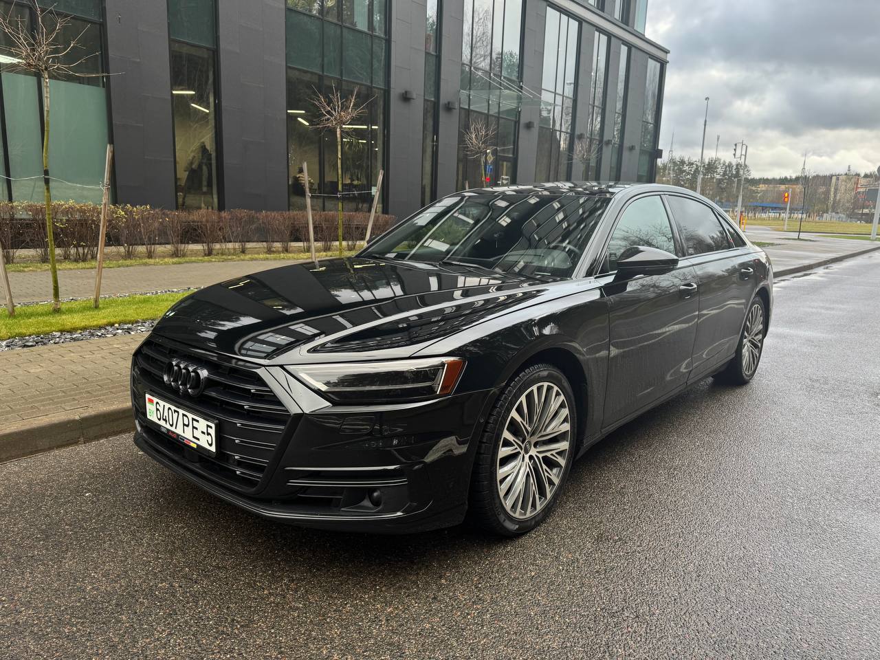 Audi A8 в аренду в Минске