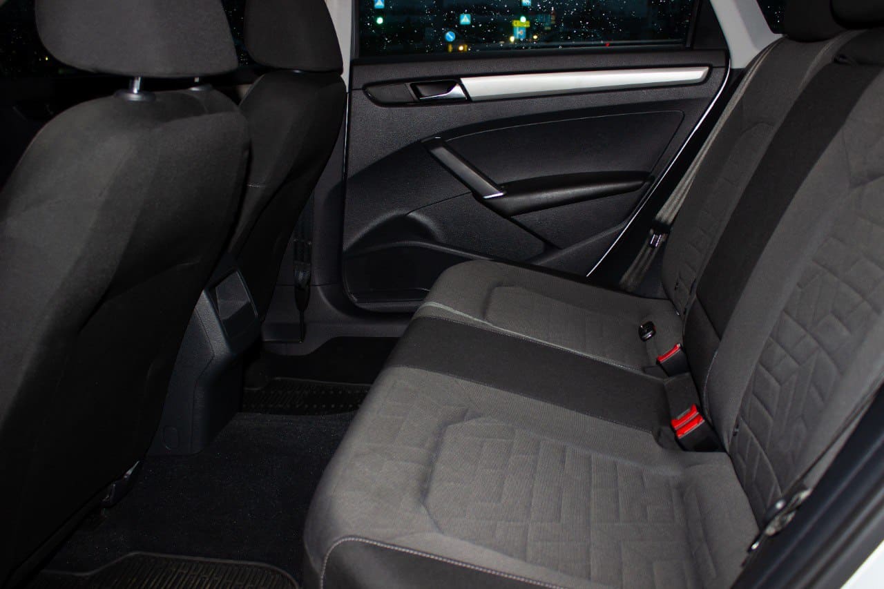 Volkswagen Passat (USA) в аренду в Минске