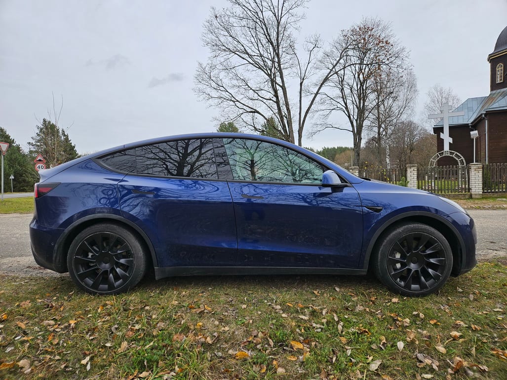 Tesla Model Y electro AWD 2022 — фото 2