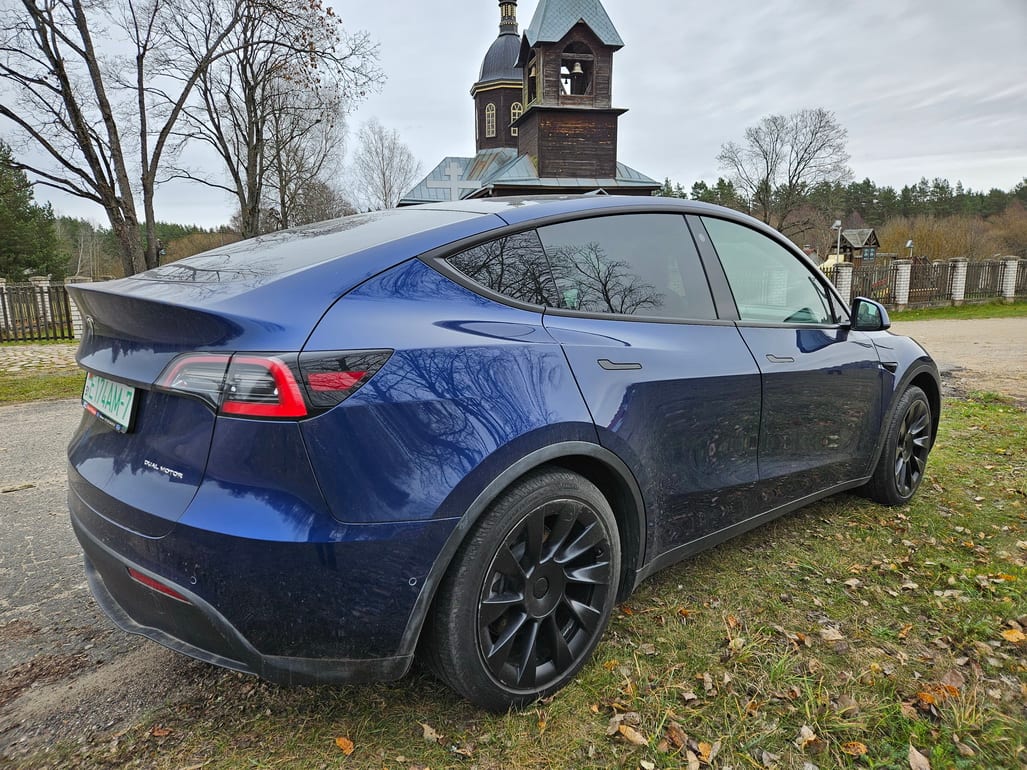 Tesla Model Y electro AWD 2022 — фото 3