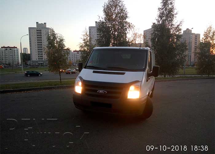 Ford Transit короткая база 2010 — фото 3